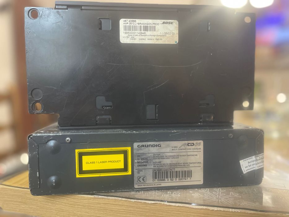 CD ченджър. Свалени от Ланчия -Либра.