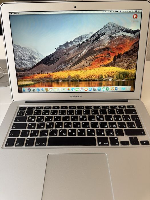 Продам Apple MacBook Air