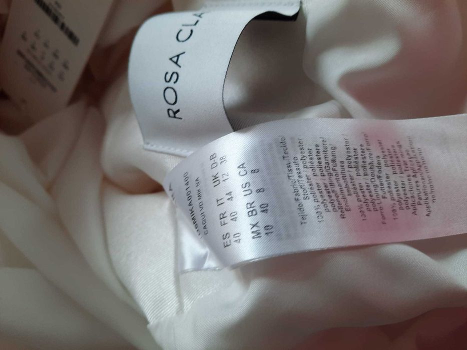 Rochie de mireasa din colectia Rosa Clara, cu trena medie, alb ivory.