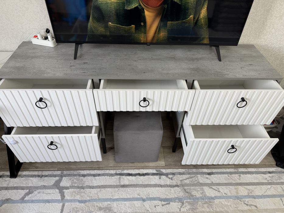 Срочно продам спальный гарнитур