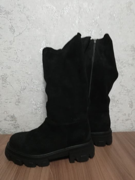 Продам зимние сапоги