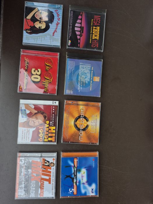 Vând Lot CD originale cu muzica usoara mixta straina artisti internationalii  anii 1960-70-80-90
