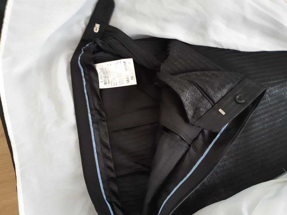 Костюм мъжки официален