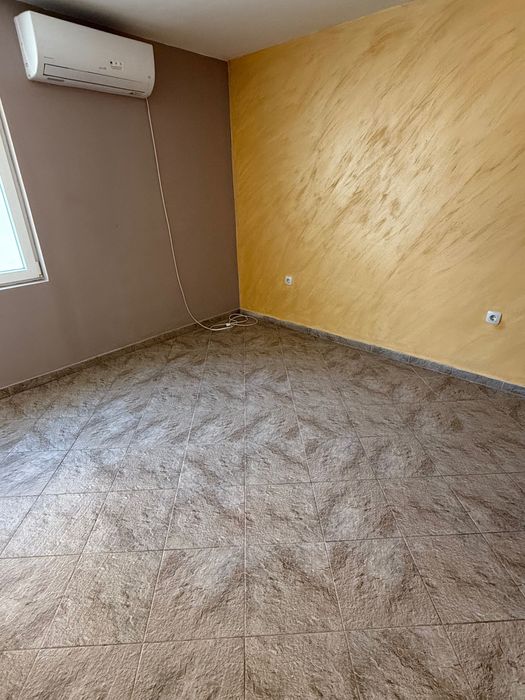 Дава се под наем Едностаен апартамент в Пловдив, Кършияка - 30 кв.м за 204 € - Снимка #3