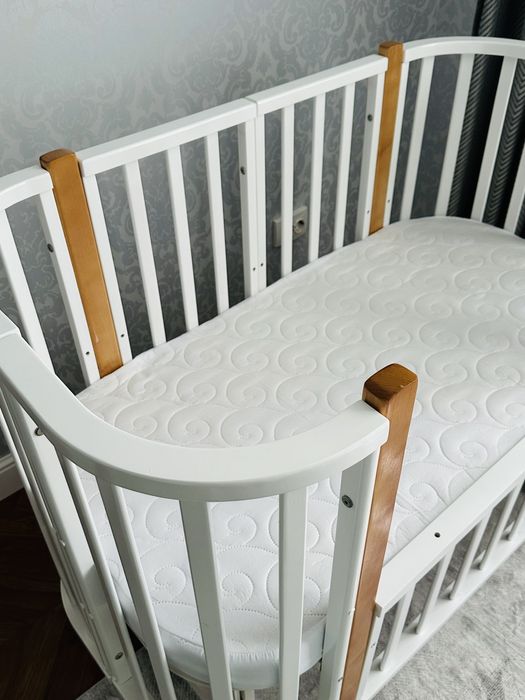 Продам детскую кроватку