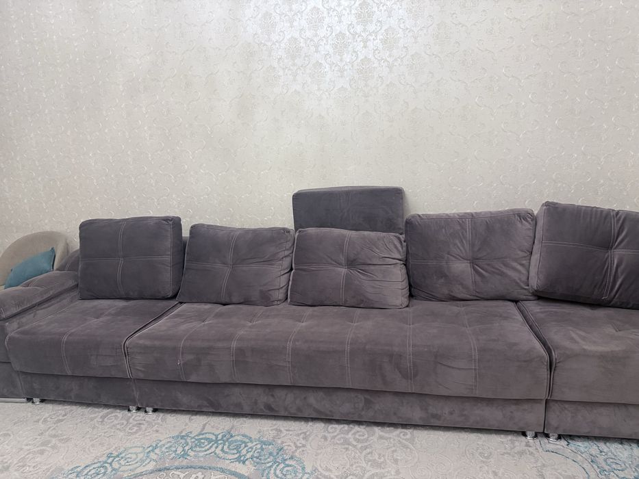 Продам диван 3,8м