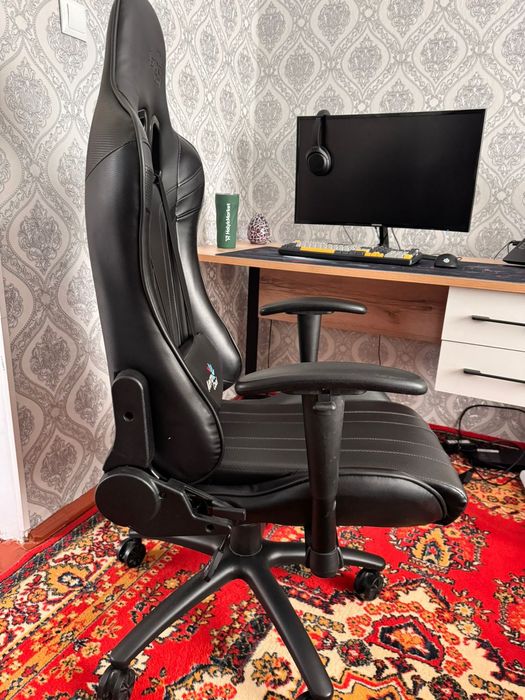 Продам кресло два одинаковых