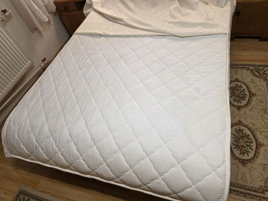 Подарявам спалня и секция с гардероб