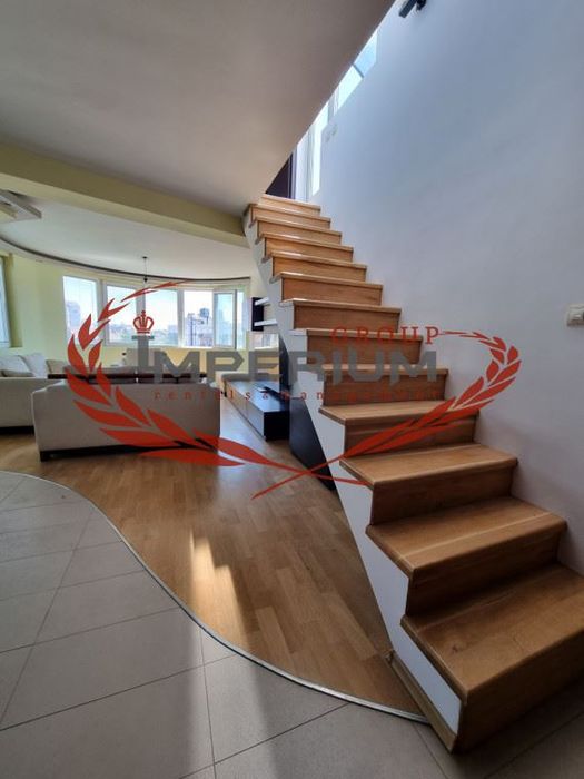 Дава се под наем Тристаен апартамент в Варна, Гръцка махала - 130 кв.м за 918 € - Снимка #7