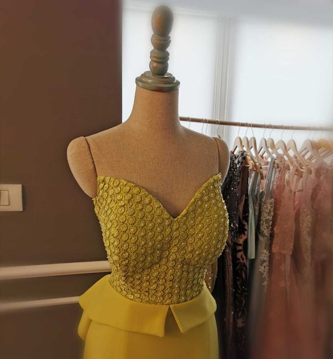 Rochie de gala lunga, tip sirena, cu trena, galbena, marimea M (38)