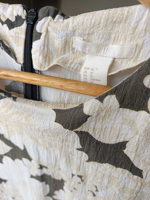 Къса флорална рокля H&M