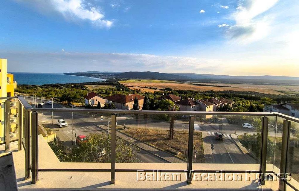 Двустаен апартамент в новопостроена сграда близо до плажа в Бяла