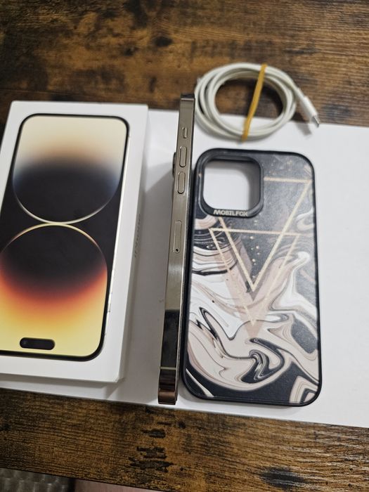 Iphone 14 PRO MAX Gold- CU GARANTIE-CA NOU, fara zgarieturi, sanatatea bateriei 83%