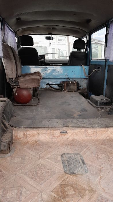 Продам машину марки Раф.