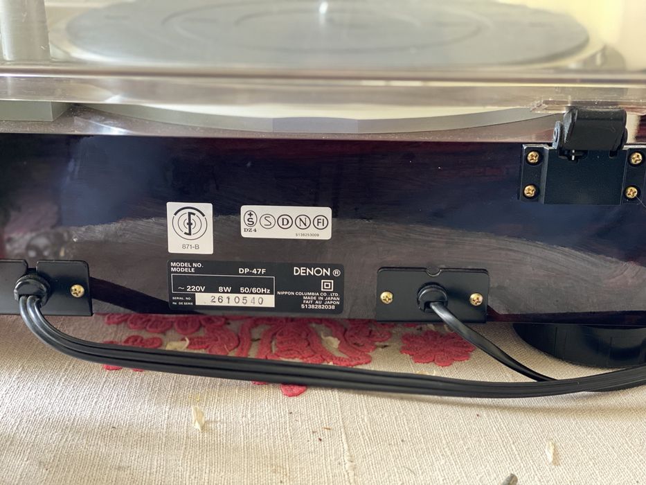 Pick up Denon DP-47F automat