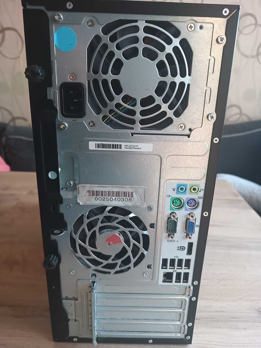 Intel i5-2400 4x3.1GHz, 2x4GB DDR3, 500GB HDD