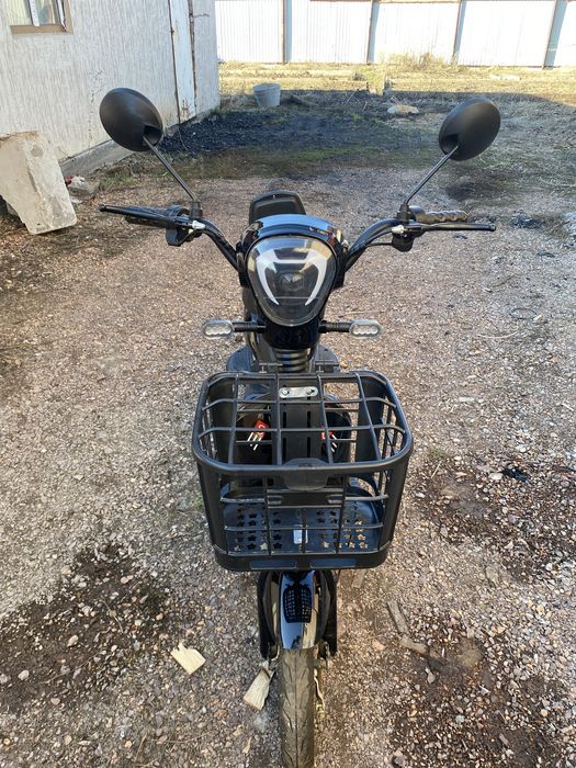 Электро скутер SK8 электровелосипед