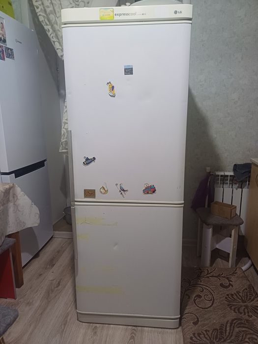 Продам холодильник