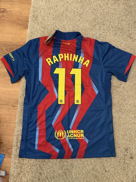 Tricou Raphinia