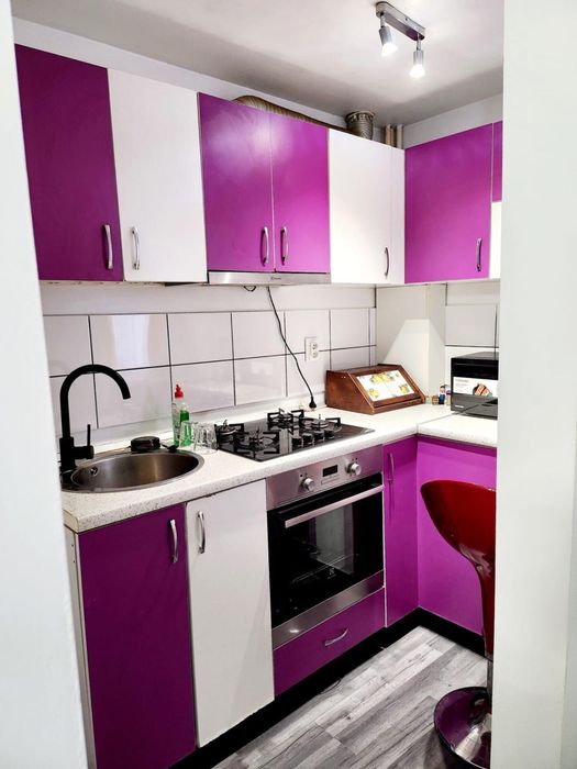 Inchiriere garsoniera zona Craiovei cu loc de parcare