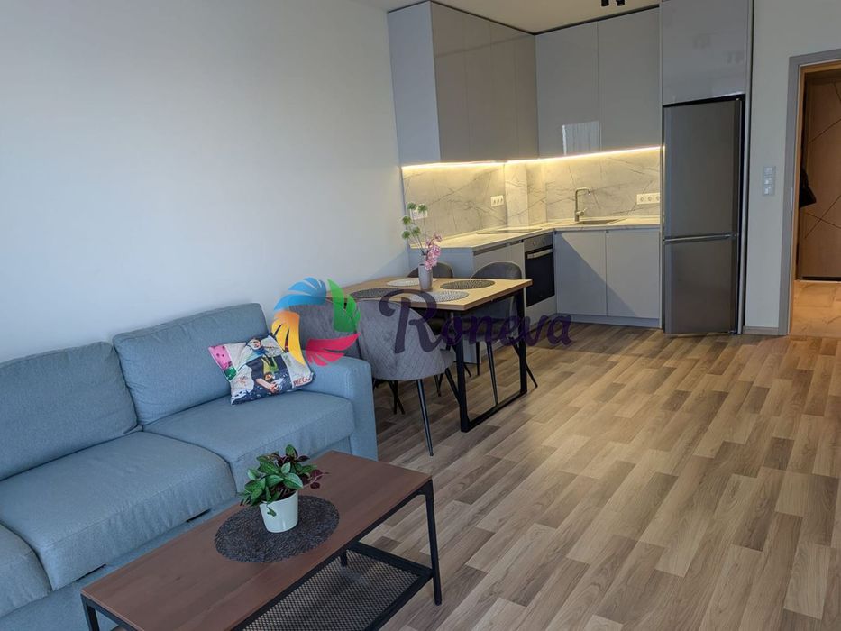 Двустаен апартамент с морска панорама в близост до к.к. "Св.Св. Конст