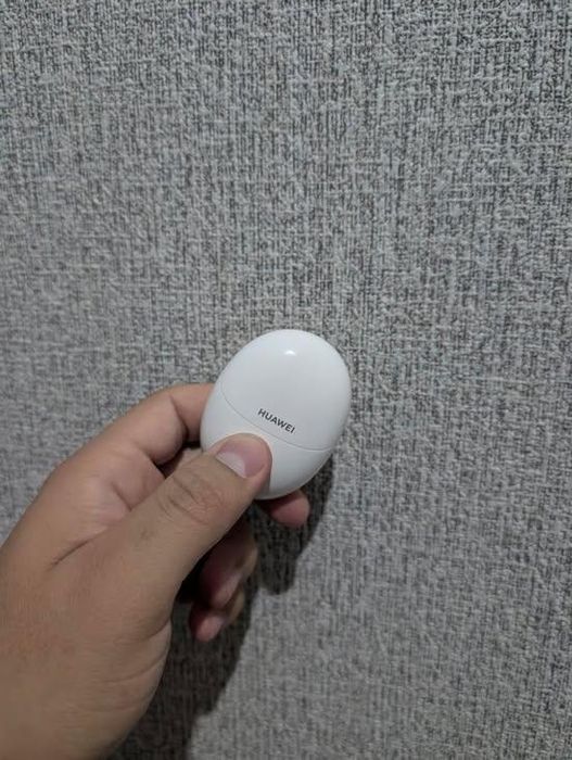 Продаю наушники Huawei Freebuds 5