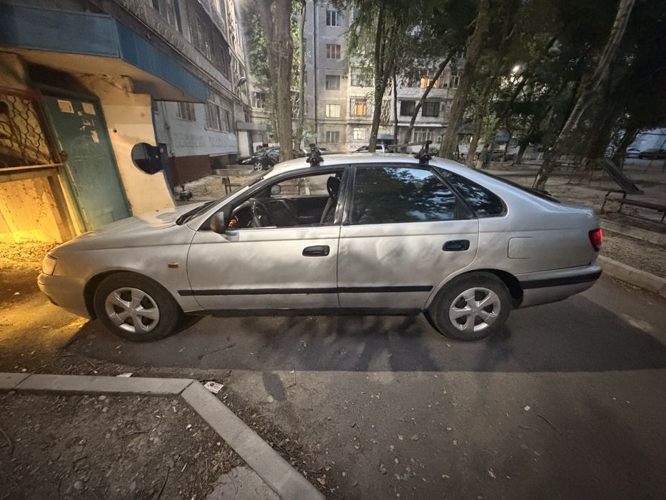 Тойота карина хэтчбек 1.8