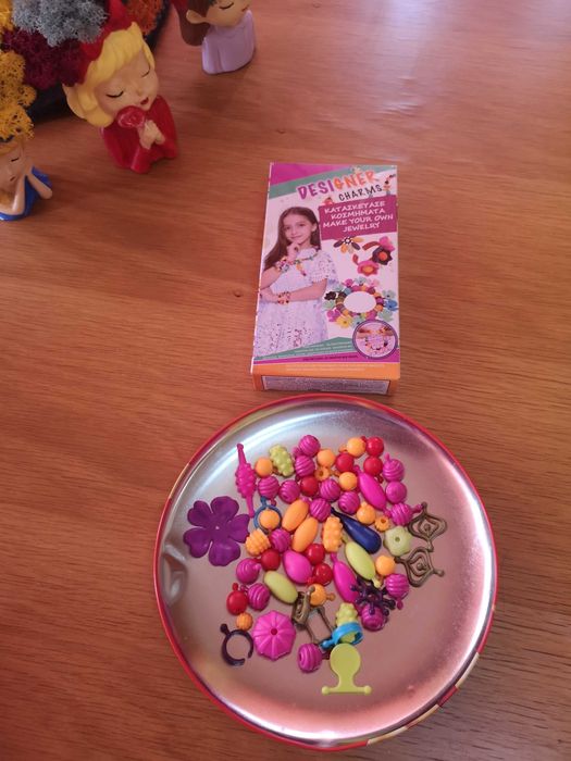 Игра HAPPY TOYS-игра принцеса на принцесите, за шопинг маниаци и други