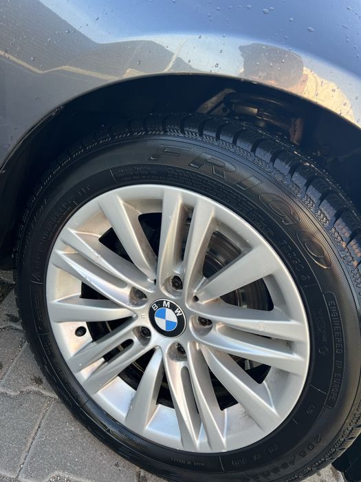 Vand E90 318D distributia in fata in stare perfecta de functionare.