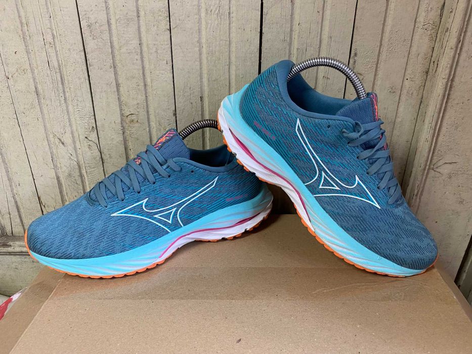 ''Mizuno Wave Rider 26''оригинални маратонки 40 номер
