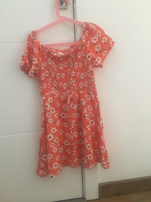 Различни детски рокли