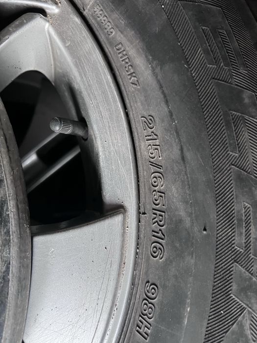 Продам диски 215/65/R16