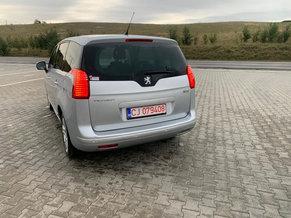 PEUGEOT 5008 2009 — imagine 3