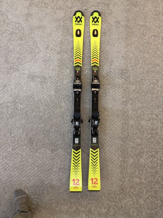 Лыжи Volkl Racetiger SL с креплениями rMotion2 12 GW