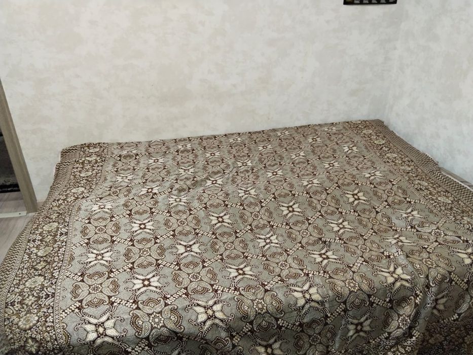 Продам тахту в хорошем состоянии