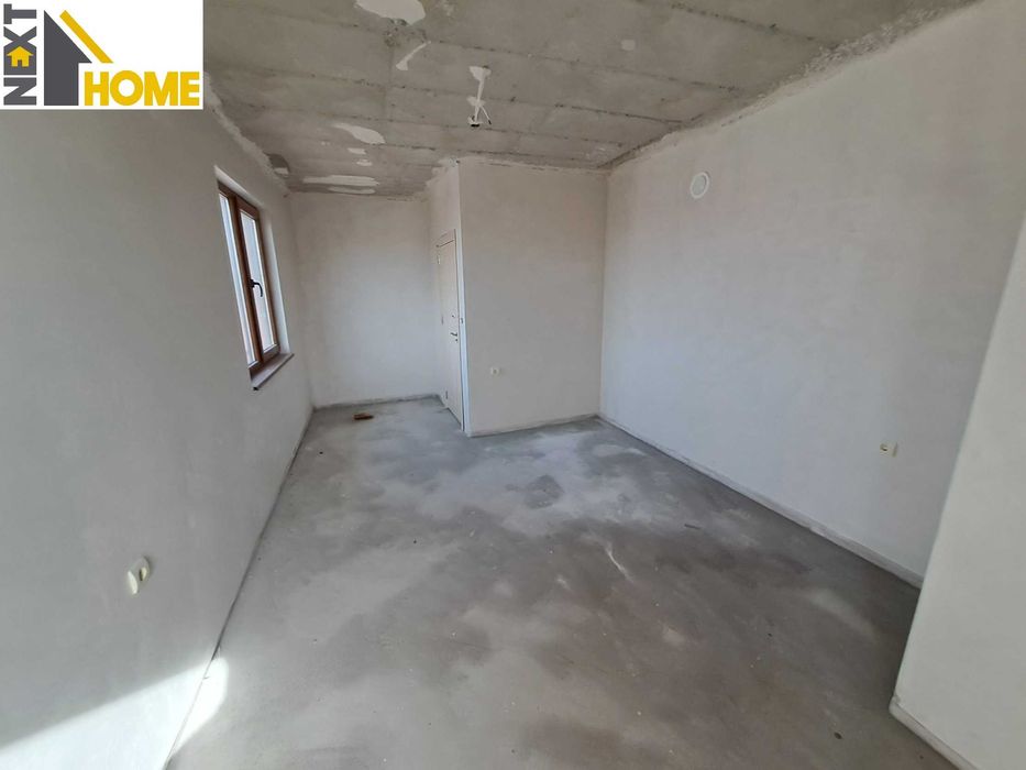 Продава се Тристаен апартамент в Асеновград - 146 кв.м за 850 €/кв.м - Снимка #8