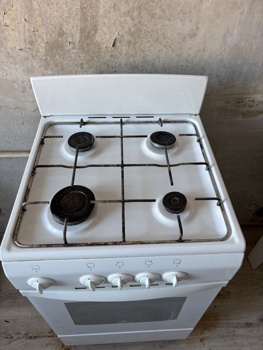 Продам газовую плиту