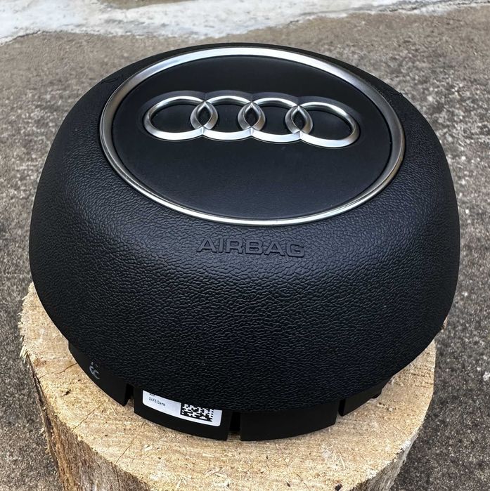 Оригинални мулти волани за Audi (различни видове), както и капак за въздушна възглавница (AIRBAG).