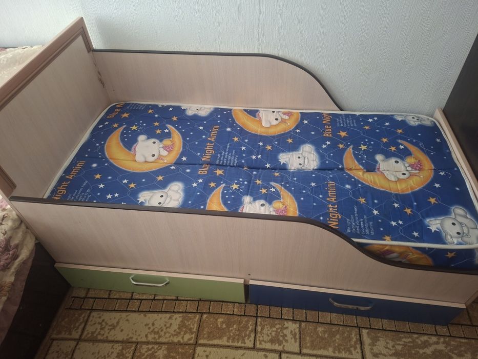 Продам детскую кровать