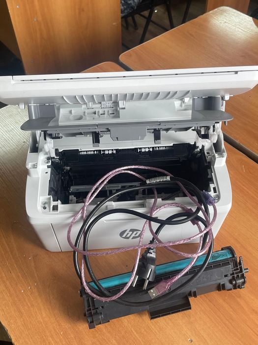 Принтер hp.