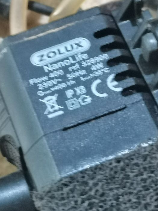 Mini incalzitor acvariu si pompa