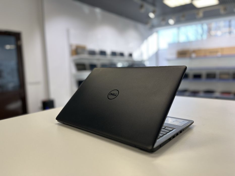 Ноутбук Dell Vostro