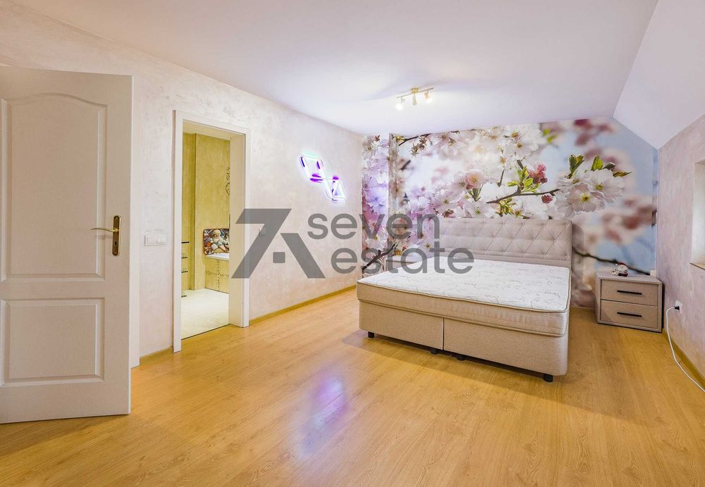 Продава луксозен Мезонет- Център, София