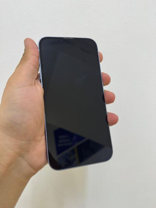 Продам Айфон 14 128