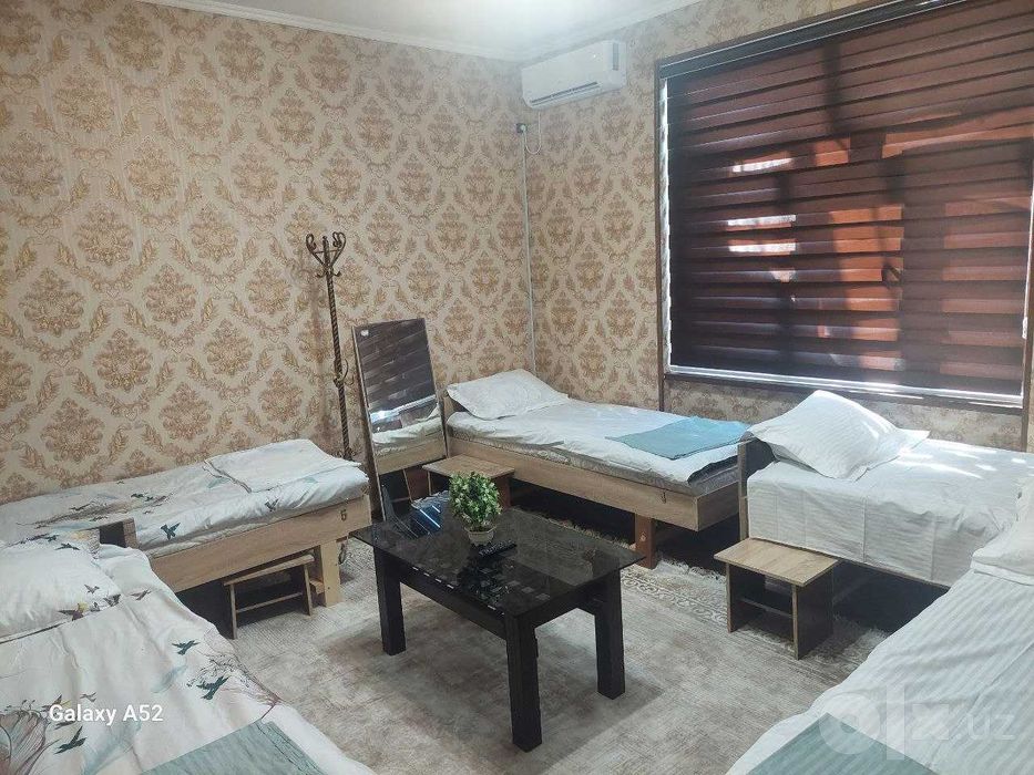 Хостел, Янги форматдаги хостел. Black and white hostel