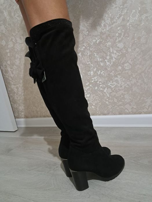 Срочно продам сапоги