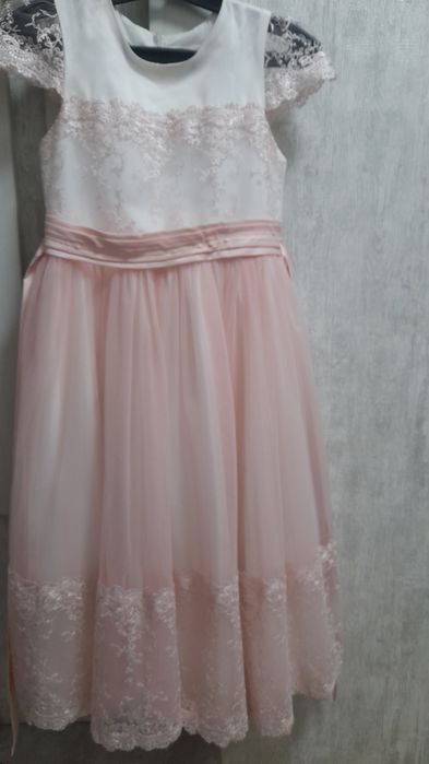 Нежное платье для девочек