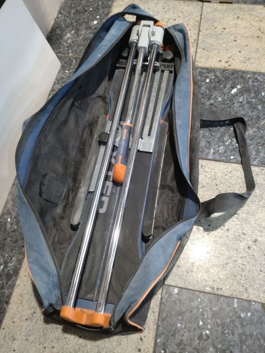 Mașina de tăiat gresie Dexter