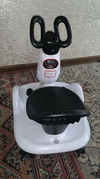 продаю срочно электромобиль