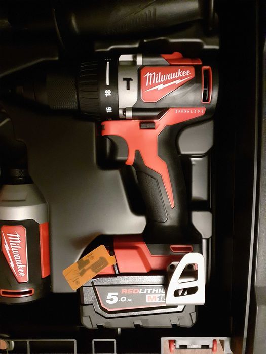 Vând set 2 filetante Milwaukee noi